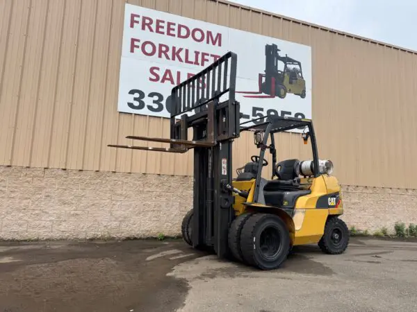 2011 CAT GP40N1 FORKLIFT - Image 3