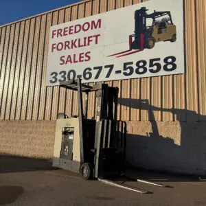 2001 CROWN RC3000 DOCK STOCKER